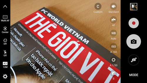 Giao diện tùy chỉnh chụp ảnh ở chế độ Pro trên Galaxy S7. Giao diện tùy chỉnh chụp ảnh ở chế độ Pro trên Galaxy S7.