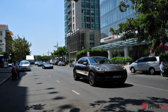 Lái thử siêu xe Porsche tại Việt Nam: Từ sợ hãi đến phấn khích ảnh 7