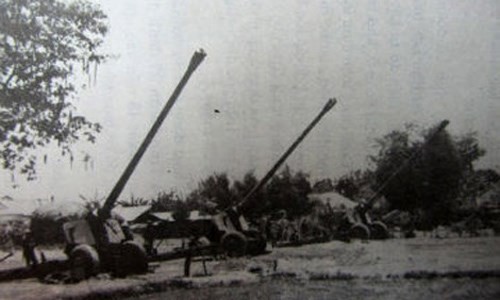 Trận địa pháo M-46 130mm pháo kích Bộ Tổng tham mưu Quân đội Sài Gòn ngày 28/4/1975. Trận địa pháo M-46 130mm pháo kích Bộ Tổng tham mưu Quân đội Sài Gòn ngày 28/4/1975.