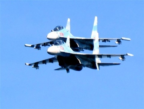 Các máy bay SU-27/30 của Việt Nam đều có thể mang tên lửa Yakhont. Các máy bay SU-27/30 của Việt Nam đều có thể mang tên lửa Yakhont.