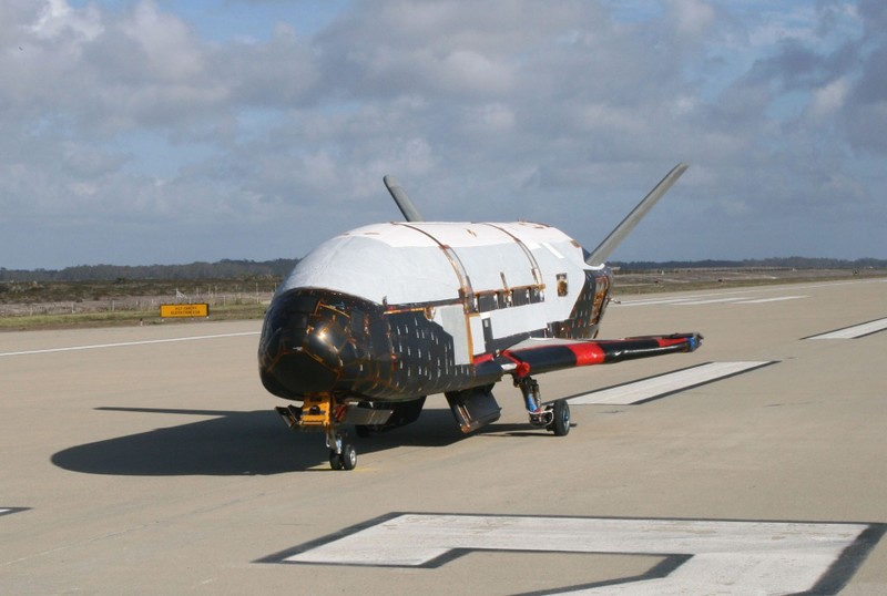 X-37B phi cơ không người lái sử dụng nhiều lần của lực lượng Không quân Mỹ