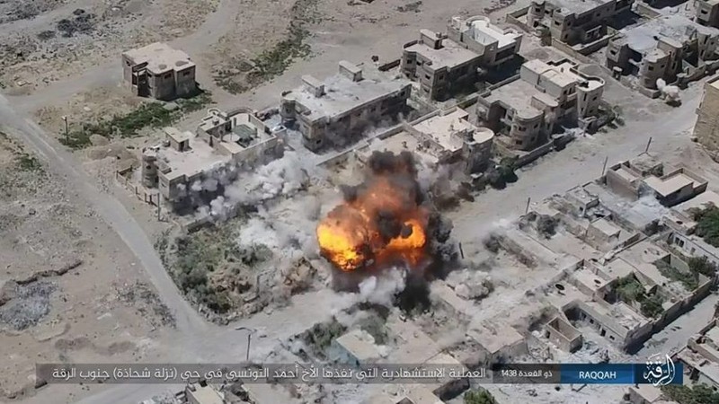IS tung 4 xe bom tự sát tấn công liên tiếp người Kurd tại Raqqa ảnh 9 IS tung 4 xe bom tự sát tấn công liên tiếp người Kurd tại Raqqa ảnh 9