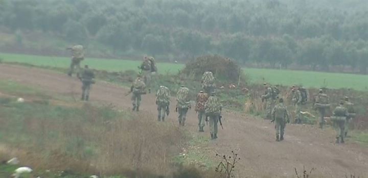 Syria giữa bầy sói: Thổ Nhĩ Kỳ tuyên chiến với người Kurd, Mỹ dàn trận hiểm ảnh 1 Syria giữa bầy sói: Thổ Nhĩ Kỳ tuyên chiến với người Kurd, Mỹ dàn trận hiểm ảnh 1