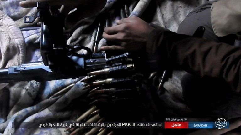 Mỹ lại không kích nhầm đồng minh, IS đánh người Kurd Syria điên đảo ảnh 3 Mỹ lại không kích nhầm đồng minh, IS đánh người Kurd Syria điên đảo ảnh 3