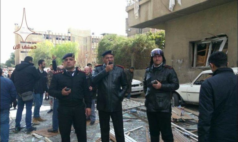 Phiến quân nã tên lửa đạn đạo khủng bố Damascus, Syria ảnh 2 Phiến quân nã tên lửa đạn đạo khủng bố Damascus, Syria ảnh 2