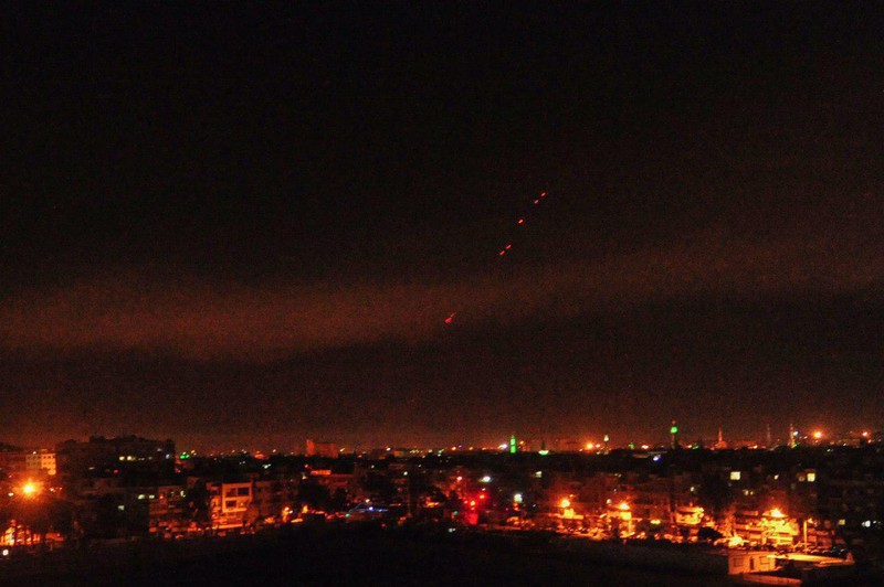 Hơn 100 tên lửa Mỹ, Anh, Pháp ồ ạt tấn công những mục tiêu nào ở Syria ảnh 1 Hơn 100 tên lửa Mỹ, Anh, Pháp ồ ạt tấn công những mục tiêu nào ở Syria ảnh 1