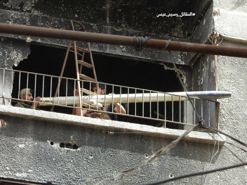 Quân đội Syria giáng đòn chí mạng vào IS tử thủ ven Damascus ảnh 7 Quân đội Syria giáng đòn chí mạng vào IS tử thủ ven Damascus ảnh 7