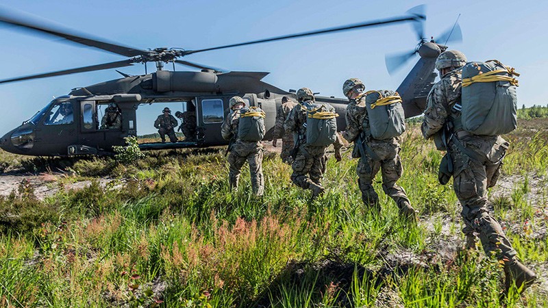 Các cuộc diễn tập của NATO ở các nước vùng Ban Tích