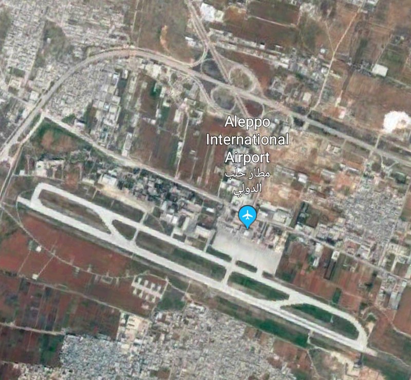 Không quân Israel không kích lực lượng, được cho là IRGC Iran trong căn cứ không quân, sân bay quốc tế Aleppo. Ảnh South Front Không quân Israel không kích lực lượng, được cho là IRGC Iran trong căn cứ không quân, sân bay quốc tế Aleppo. Ảnh South Front