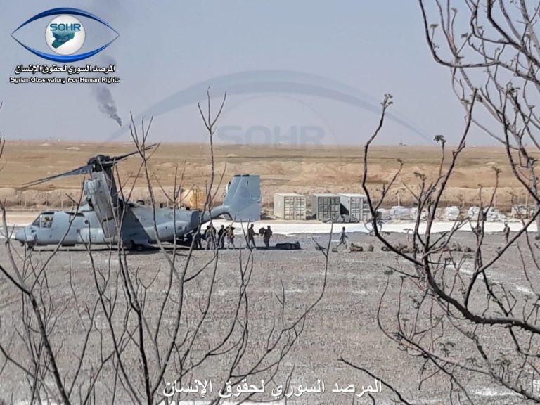 Đặc nhiệm Lính thủy Đánh bộ Mỹ đổ bộ yểm trợ gần thị trấn Hajin, thung lũng Euphrates. Ảnh SORH Đặc nhiệm Lính thủy Đánh bộ Mỹ đổ bộ yểm trợ gần thị trấn Hajin, thung lũng Euphrates. Ảnh SORH