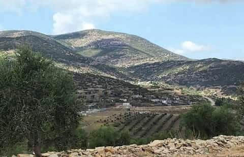 Một khu dân cư Afrin trong tầm quan sát của các du kích người Kurd (YPG). Ảnh minh họa: South Front.