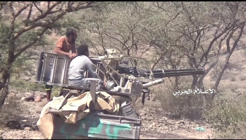 Chiến binh Houthi sử dụng pháo tự động tốc độ cao 20 mm M167 VADS ở Yemen. Ảnh tài khoản Yemen Observer Chiến binh Houthi sử dụng pháo tự động tốc độ cao 20 mm M167 VADS ở Yemen. Ảnh tài khoản Yemen Observer