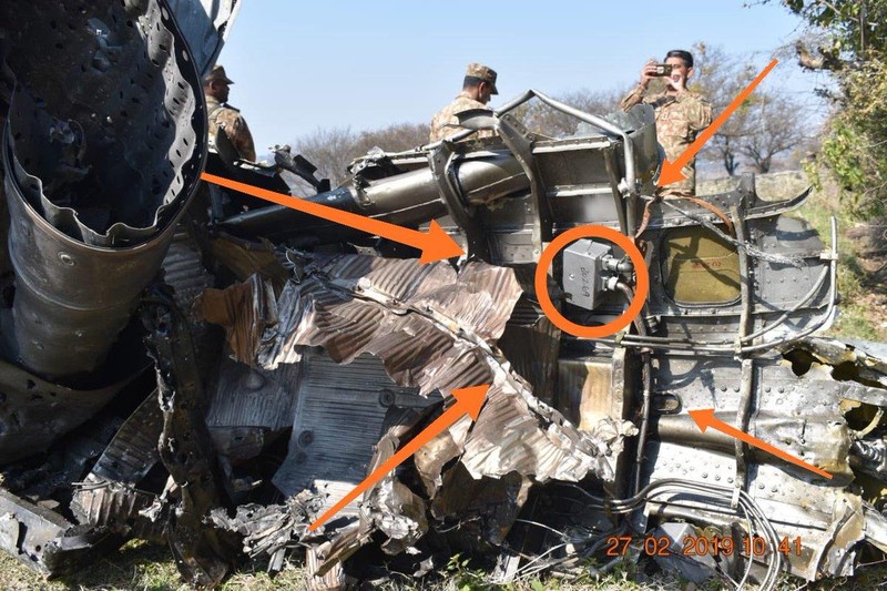 Truyền thông mạng xã hội Twitter khẳng định đây là mảnh máy bay F-16 Truyền thông mạng xã hội Twitter khẳng định đây là mảnh máy bay F-16