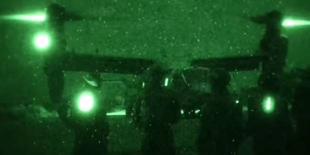 Trực thăng cánh quạt xoay MV-22 Ospreys đổ quân đánh chiếm đảo. Ảnh Nzherald Trực thăng cánh quạt xoay MV-22 Ospreys đổ quân đánh chiếm đảo. Ảnh Nzherald