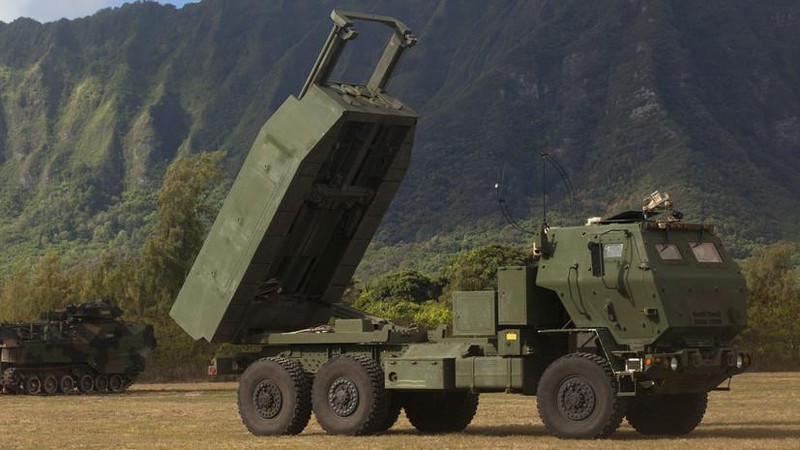 Tổ hợp pháo phản lực - tên lửa HIMARS của quân đội Ukraine. Ảnh RT