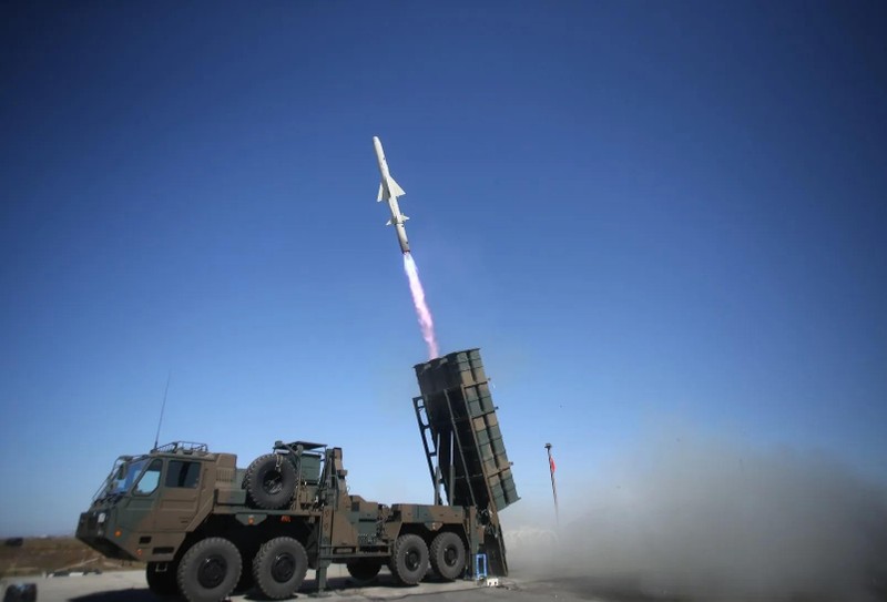 Tên lửa chống hạm cơ động cao (SSM) của Mitsubishi Heavy Industries Type-12. Ảnh Military Leak Tên lửa chống hạm cơ động cao (SSM) của Mitsubishi Heavy Industries Type-12. Ảnh Military Leak