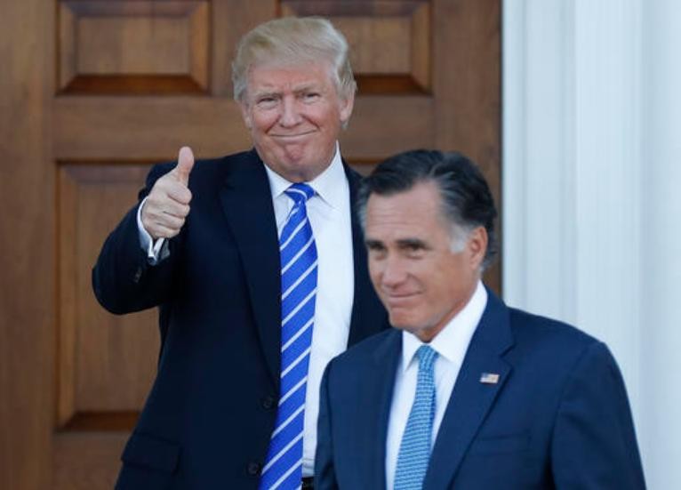 Ngày 19/11/2016, Tổng thống đắc cử Donald Trump gặp ông Willard Mitt Romney, ứng cử viên Tổng thống Mỹ Đảng Cộng hòa năm 2012.