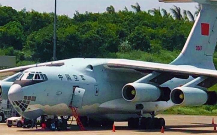 Hình ảnh máy bay vận tải IL-76 của không quân Trung Quốc từ báo chí Philippines. Ảnh: Người quan sát. Hình ảnh máy bay vận tải IL-76 của không quân Trung Quốc từ báo chí Philippines. Ảnh: Người quan sát.