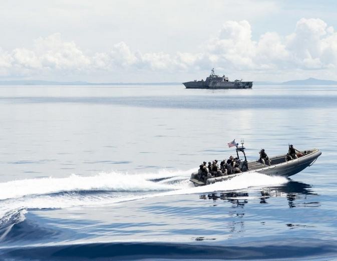 Cuộc tập trận Sama-Sama - 2017 giữa Mỹ - Philippines. Ảnh: US Navy. Cuộc tập trận Sama-Sama - 2017 giữa Mỹ - Philippines. Ảnh: US Navy.