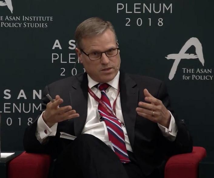 Nhà nghiên cứu 98 tuổi xuất hiện nói về học giả Nguyễn Hiến Lê ảnh 10 Học giả Mỹ mách kế “giáng đòn nặng” vào Trung Quốc ở Biển Đông