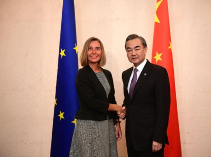 Ngày 3/8/2018, Đại diện cấp cao phụ trách đối ngoại và an ninh của Liên minh châu Âu (EU) gặp Bộ trưởng Ngoại giao Trung Quốc Vương Nghị. Ảnh: Fmprc.gov.cn. Ngày 3/8/2018, Đại diện cấp cao phụ trách đối ngoại và an ninh của Liên minh châu Âu (EU) gặp Bộ trưởng Ngoại giao Trung Quốc Vương Nghị. Ảnh: Fmprc.gov.cn.