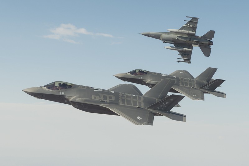 Biên đội máy bay chiến đấu F-35 của không quân Mỹ - Australia. Ảnh: Huanqiu. Biên đội máy bay chiến đấu F-35 của không quân Mỹ - Australia. Ảnh: Huanqiu.