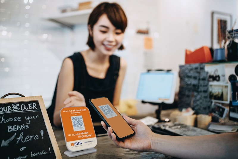Loa thanh toán SHB hứa hẹn là công cụ hữu hiệu cho tiểu thương Anh 2 (2).jpg