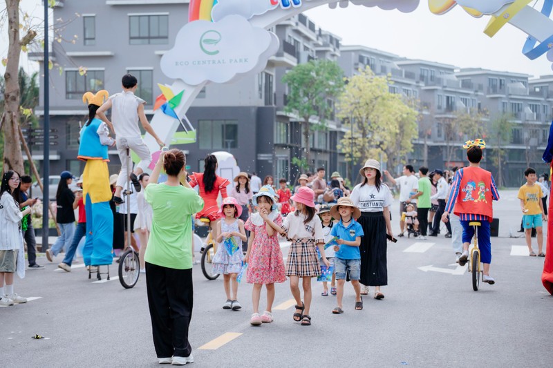Eco Central Park thu hút trẻ nhỏ với nhiều hoạt động thú vị a0 (1) no logo.jpg
