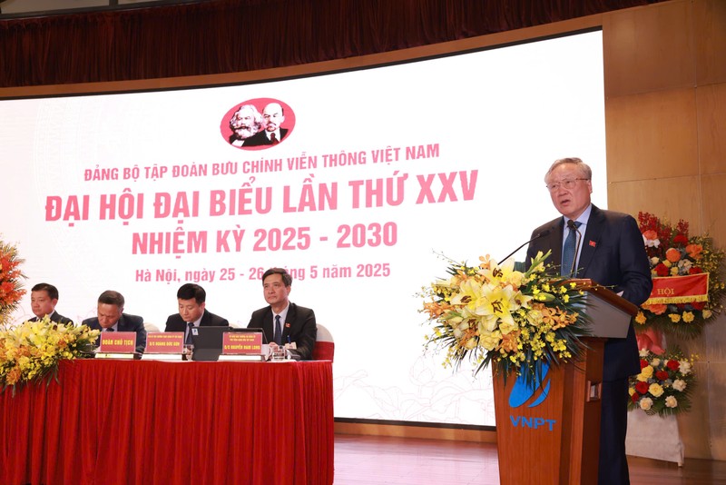 Phó Thủ tướng Thường trực Nguyễn Hòa Bình phát biểu chỉ đạo Đại hội Phó Thủ tướng Thường trực Nguyễn Hòa Bình phát biểu chỉ đạo Đại hội.jpg