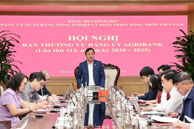 Đảng ủy, Hội đồng Thành viên, Ban Điều hành Agribank xác định, phát triển khoa học công nghệ, đổi mới sáng tạo, chuyển đổi số là đột phá quan trọng hàng đầu trong chiến lược phát triển của Agribank Ảnh 3 - Đảng ủy, Hội đồng Thành viên, Ban Điều hành Agribank xác định, phát triển khoa học công nghệ, đổi mới sáng tạo, chuyển đổi số là đột phá quan trọng hàng đầu trong chiến.jpg