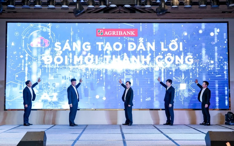 Agribank phát động chương trình hành động đột phá phát triển khoa học công nghệ, đổi mới sáng tạo và chuyển đổi số trong toàn hệ thống Ảnh 4 - Agribank phát động chương trình hành động đột phá phát triển khoa học công nghệ, đổi mới sáng tạo và chuyển đổi số trong toàn hệ thống.jpg