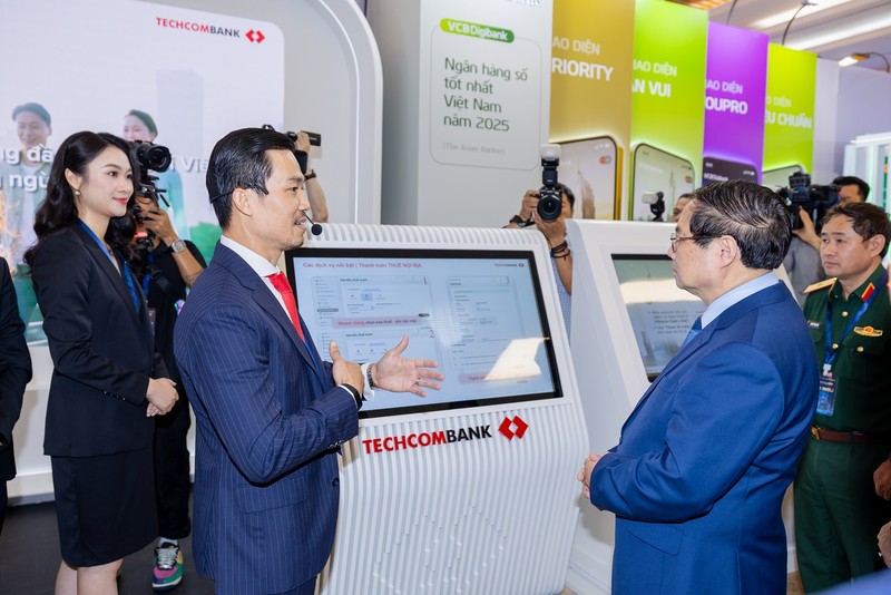 Ông Phan Thanh Sơn, Phó TGĐ Techcombank chia sẻ về những giải pháp thanh toán đột phá của ngân hàng Ông Phan Thanh Sơn, Phó TGD Techcombank chia sẻ về những giải pháp thanh toán đột phá của ngân hàng (1).jpg