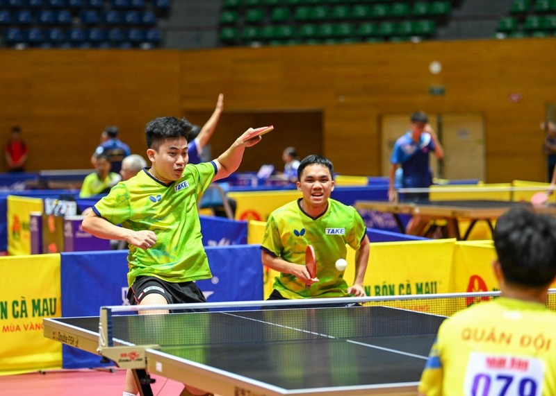 Sự trở lại của Lê Đình Đức là kết tinh của ý chí vượt khó, tinh thần đồng đội và tấm lòng nhân ái. Ảnh: Duy Linh. Picture2.jpg