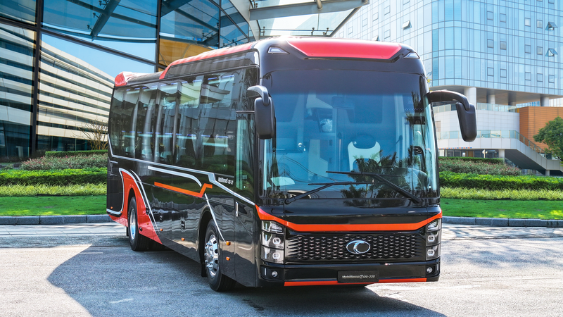 THACO Mobihome 120 có diện mạo mới hiện đại và sang trọng Hình 1. THACO Mobihome 120 có diện mạo mới mẻ và sang trọng.png