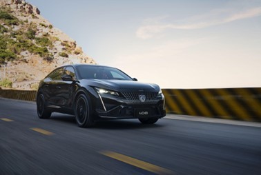Peugeot 408 trang bị động cơ 1.6L tăng áp PureTech, cho khả năng vận hành ấn tượng. Picture2.jpg