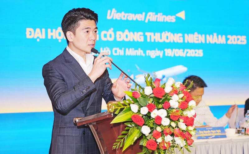 Ông Đỗ Quang Vinh nhấn mạnh sự đồng hành của Ngân hàng SHB với Vietravel Airlines Hình 3 (1).jpg
