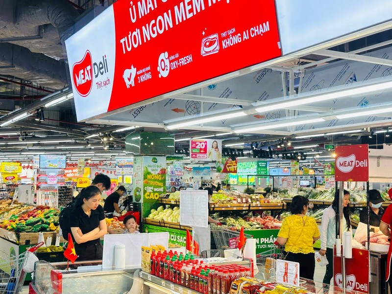 Khách hàng mua sắm mặt hàng thịt sạch MEATDeli 2 Khách hàng mua sắm mặt hàng thịt sạch MEATDeli 2.jpg