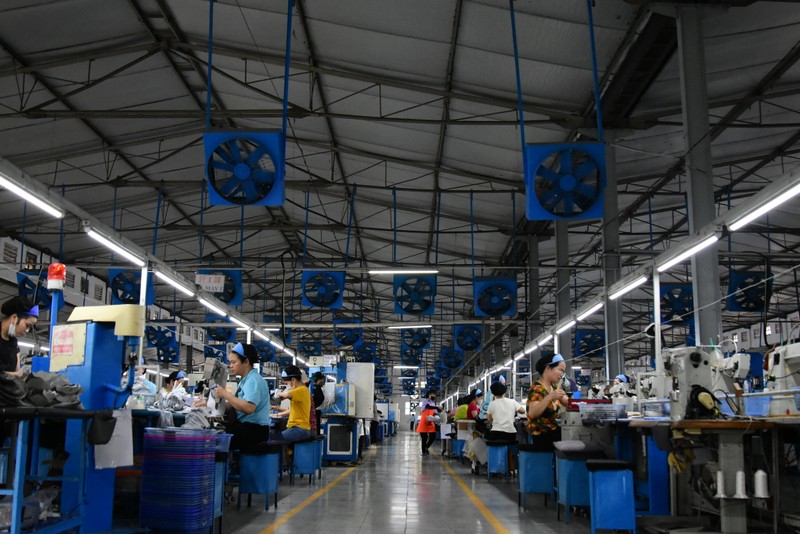 Công ty Giày Hồng Bảo với hệ thống quạt làm mát cho cán bộ công nhân viên DSC_2511.JPG