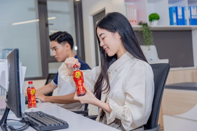 Với tiêu chí 3 Không: Không chất bảo quản, không màu tổng hợp, không hương liệu bổ sung giúp Trà Thanh Nhiệt Dr Thanh được người tiêu dùng tin yêu và sử dụng mỗi ngày 3 (1).jpg
