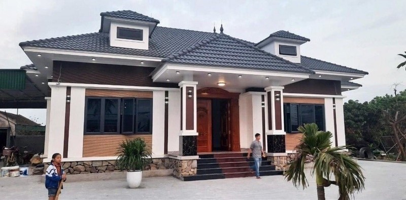 May mắn trúng thưởng lớn với Trà Xanh Không Độ đã thôi thúc vợ chồng anh Sinh vay mượn thêm để xây căn nhà mới lấy hên. (Ảnh NVCC) 3 (4).jpg