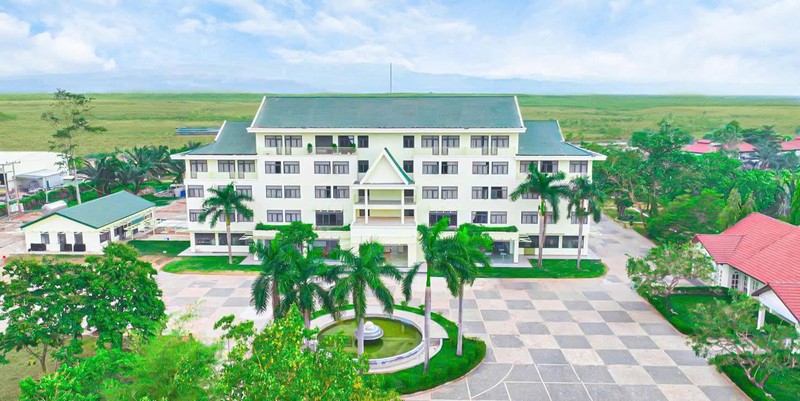 Văn phòng Công ty THILOGI Lào tại tỉnh Attapeu, Lào 1. Văn phòng Công ty THILOGI Lào tại Attapeu, Lào.jpg