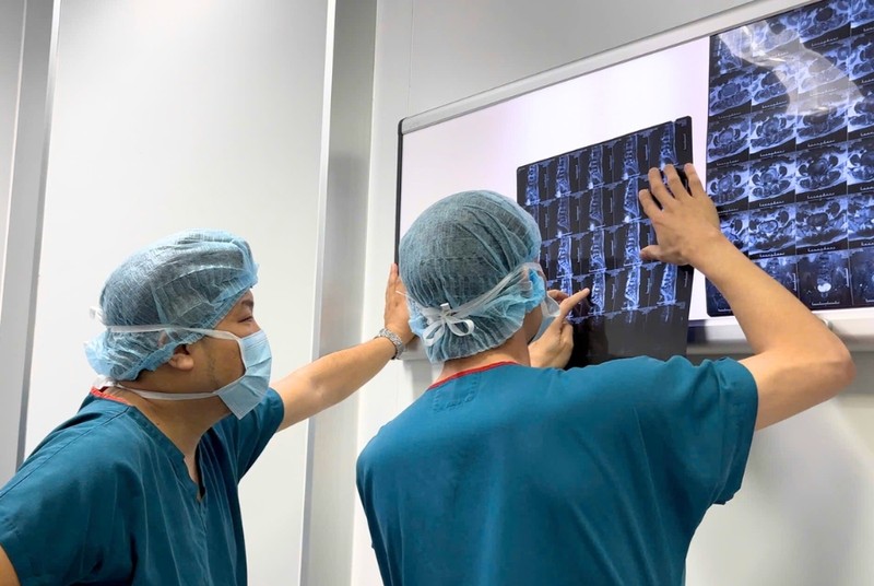 Phẫu thuật nội soi giúp giảm thời gian nằm viện, ít đau sau mổ, hồi phục nhanh và đặc biệt phù hợp với bệnh nhân có bệnh lý nền phức tạp Anh 2 (9).jpg