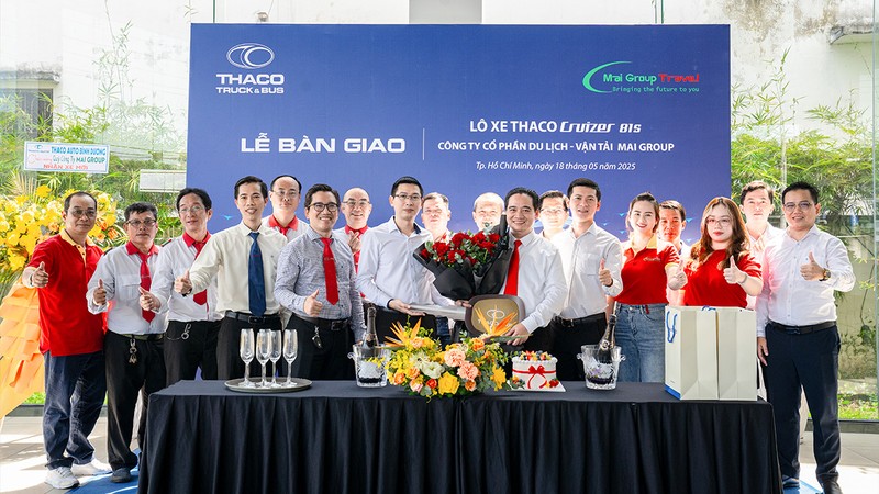 Lễ bàn giao lô xe THACO Cruizer Hình 2-Lễ bàn giao lô xe THACO Cruizer .jpg