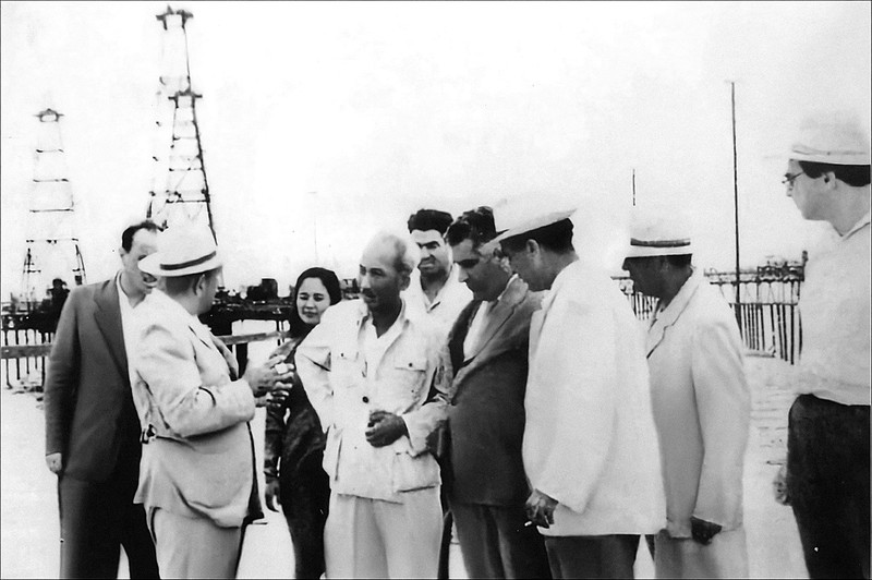 Bác Hồ thăm Azerbaijan năm 1959 (ảnh tư liệu) Anh-1 (1).jpg