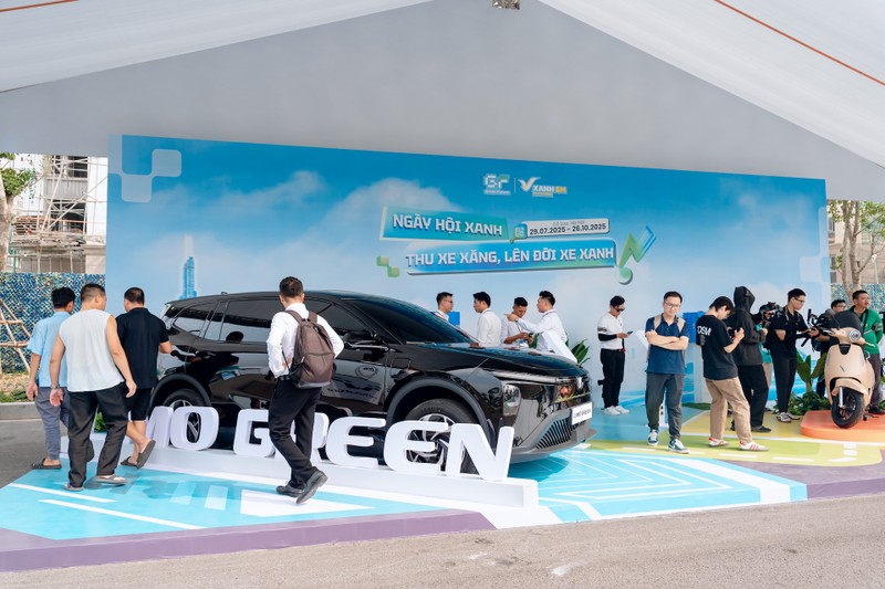 Sự kiện “Ngày hội xanh - Thu xe xăng, Lên đời xe xanh” thu hút nhiều tài xế dịch vụ A1 (5).jpeg