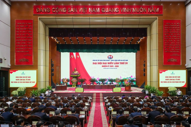 Đại hội lần thứ IV là kỳ đại hội đầu tiên mang tên gọi mới: Đảng bộ Tập đoàn Công nghiệp - Năng lượng Quốc gia Việt Nam Anh3PVN.jpg