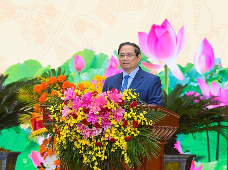 Thủ tướng Chính phủ Phạm Minh Chính: "Thành công nhất của Petrovietnam là đã vực dậy được niềm tin cho một tương lai tươi sáng". Anh9PVN.jpg