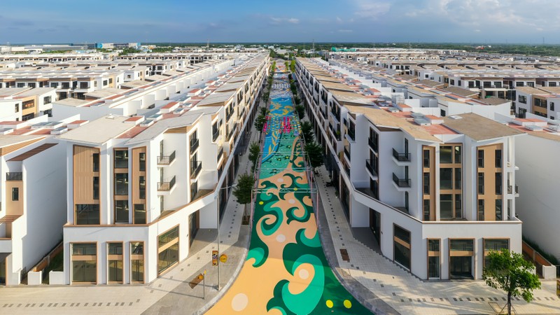 Tuyến phố đi bộ Millennia Journey đang được hoàn thiện. Đây là một trong hai hạng mục điểm nhấn sẽ được khai trương tại đại nhạc hội ngày 9/8 tới đây Ảnh 4 (10).jpg