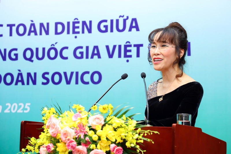 Chủ tịch HĐQT SOVICO Nguyễn Thị Phương Thảo mong muốn hai Tập đoàn hợp tác chặt chẽ, hiệu quả, xây dựng và phát huy nền văn hoá doanh nghiệp dân tộc Việt Nam, trở thành hình mẫu hợp tác giữa DNNN và tư nhân trong vai trò phát triển kinh tế. Ảnh 5 (3).jpg