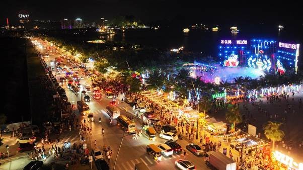 Nhiều trải nghiệm hấp dẫn quanh chợ đêm VUI-Fest (Ảnh: AD). Nhiều trải nghiệm hấp dẫn quanh chợ đêm VUI-Fest (Ảnh: AD).